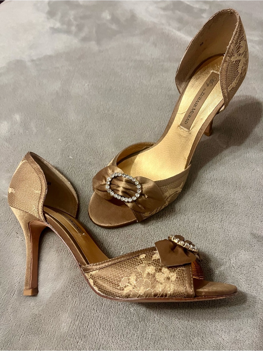 MNG x Zuhair Murad D’Orsay Peep Toe Heels Lace Overlay Rhinestone Brooch Sz 7.5